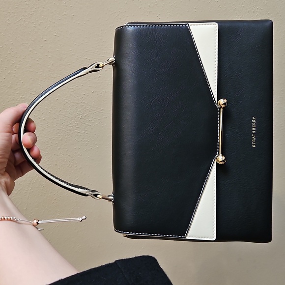 Strathberry Trinity - Picture 6 of 16